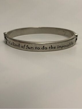 DISNEY quote “It’s kind of fun to do the impossible” silver tone bangle bracelet